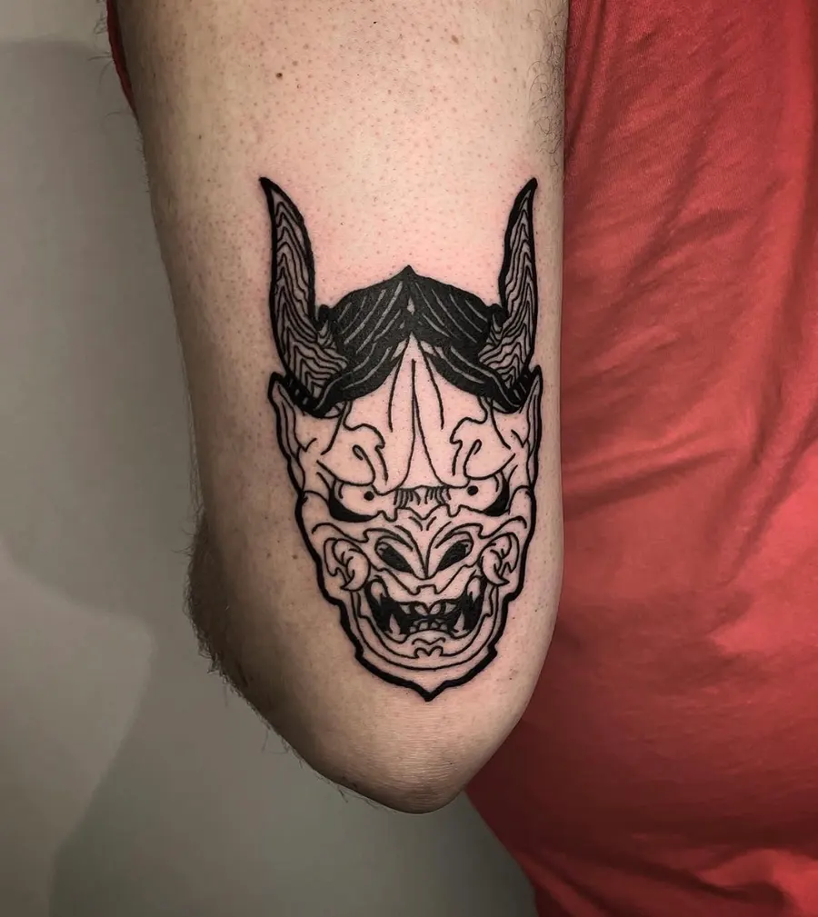 Blackwork tatuiruotė 52, Krustowich Ink, Vilnius