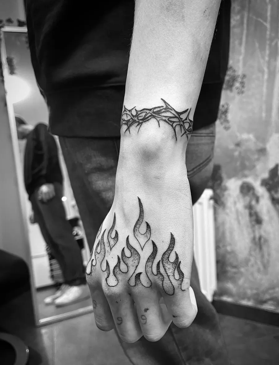 Blackwork tatuiruotė 63, Krustowich Ink, Vilnius