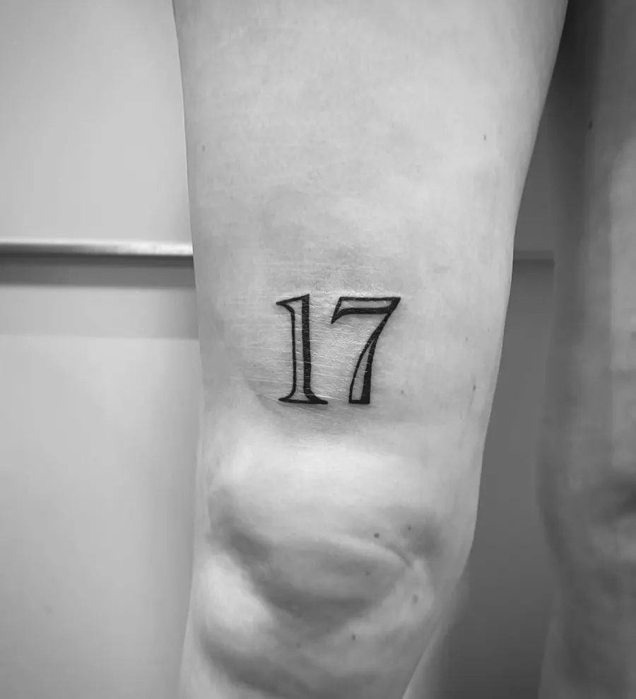 Blackwork tatuiruotė 68, Krustowich Ink, Vilnius