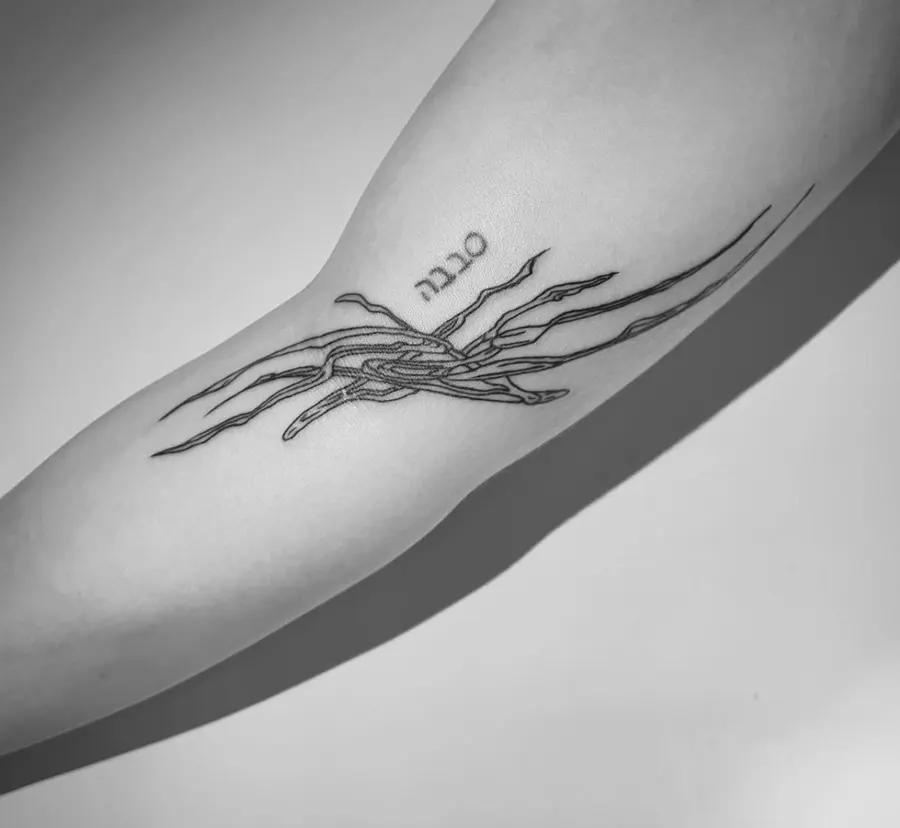 Blackwork tatuiruotė 81, Krustowich Ink, Vilnius
